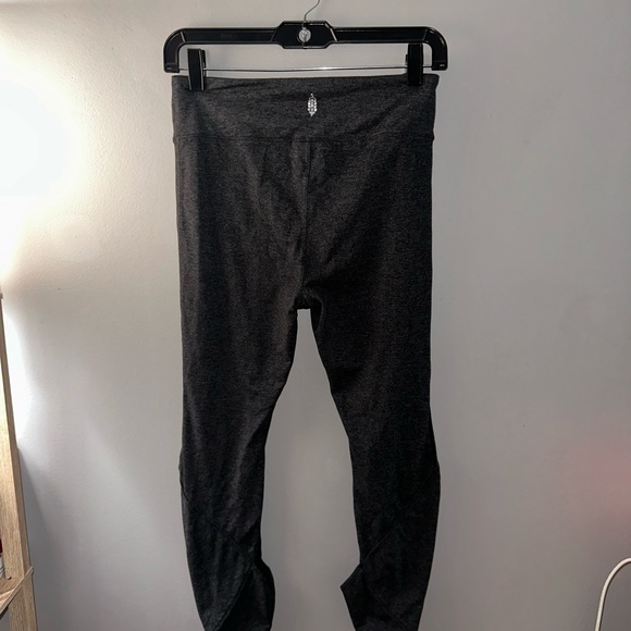 Free People Movement Halo cutout workout yoga leggings in grey medium - Picture 3 of 4